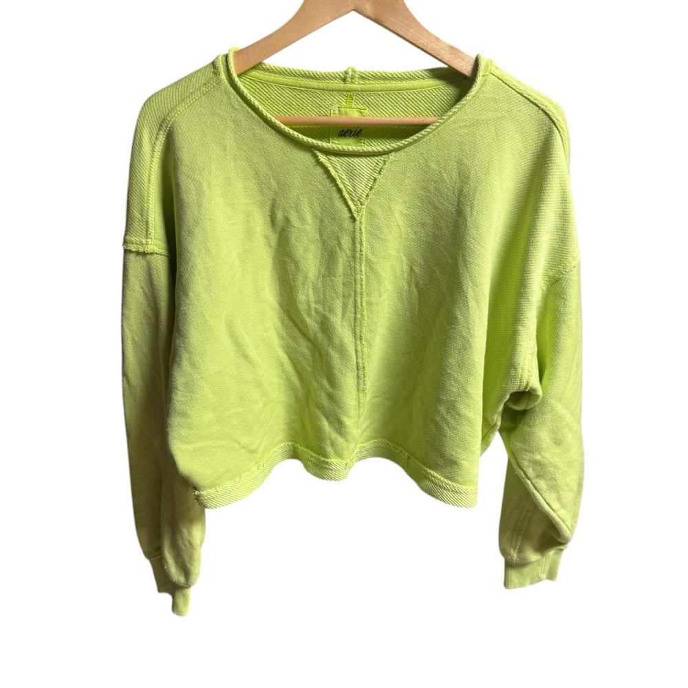 Aerie size medium cropped long‎ sleeve sweater
